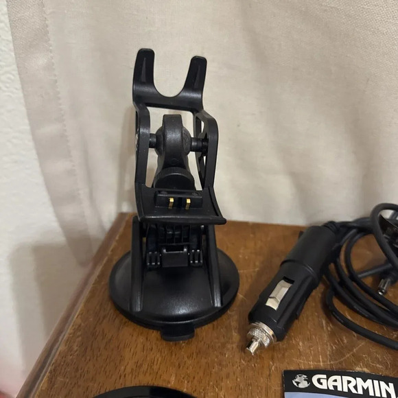 Garmin StreetPilot c330 GPS Navigator 3.5-Inch touchscreen bundle TESTED WORKS - Picture 4 of 8